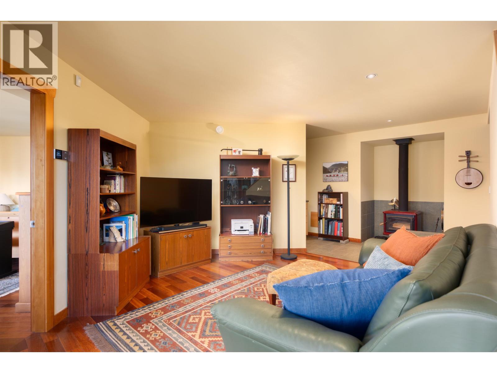 673 CLIFF ROAD, Bowen Island