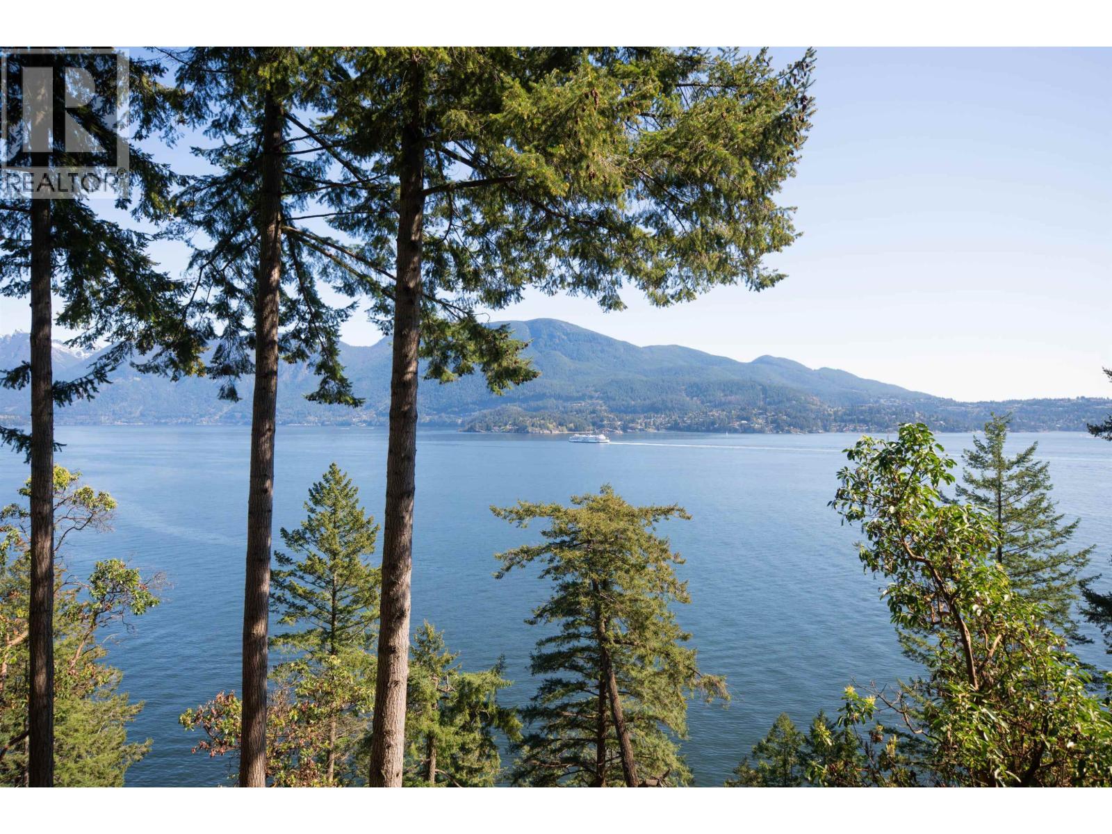 673 CLIFF ROAD, Bowen Island