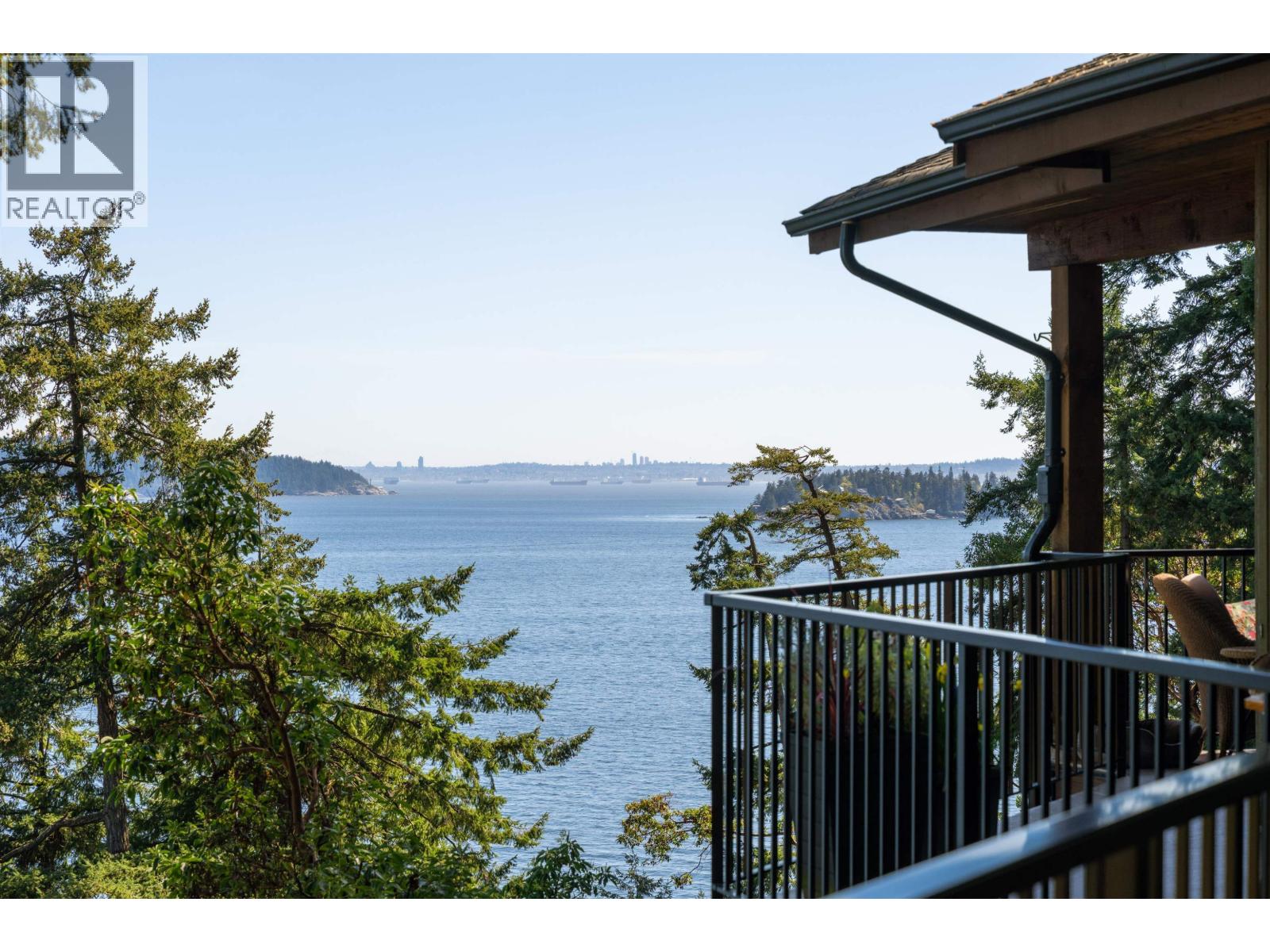 673 CLIFF ROAD, Bowen Island