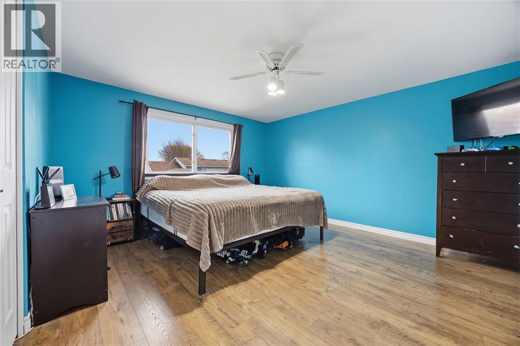 702 FROST COURT, Sarnia, Ontario, N7S4H3 — Photo 11