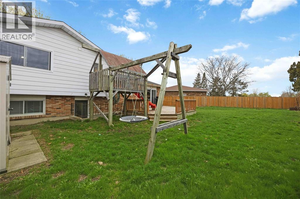 702 FROST COURT, Sarnia, Ontario, N7S4H3 — Photo 31