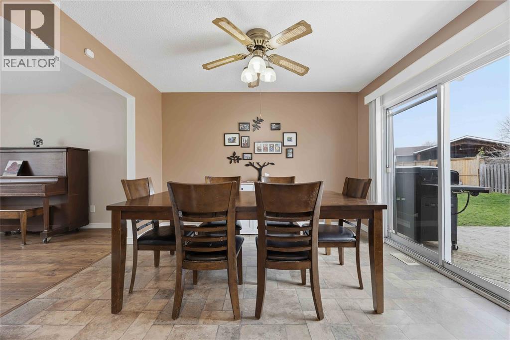 702 FROST COURT, Sarnia, Ontario, N7S4H3 — Photo 9