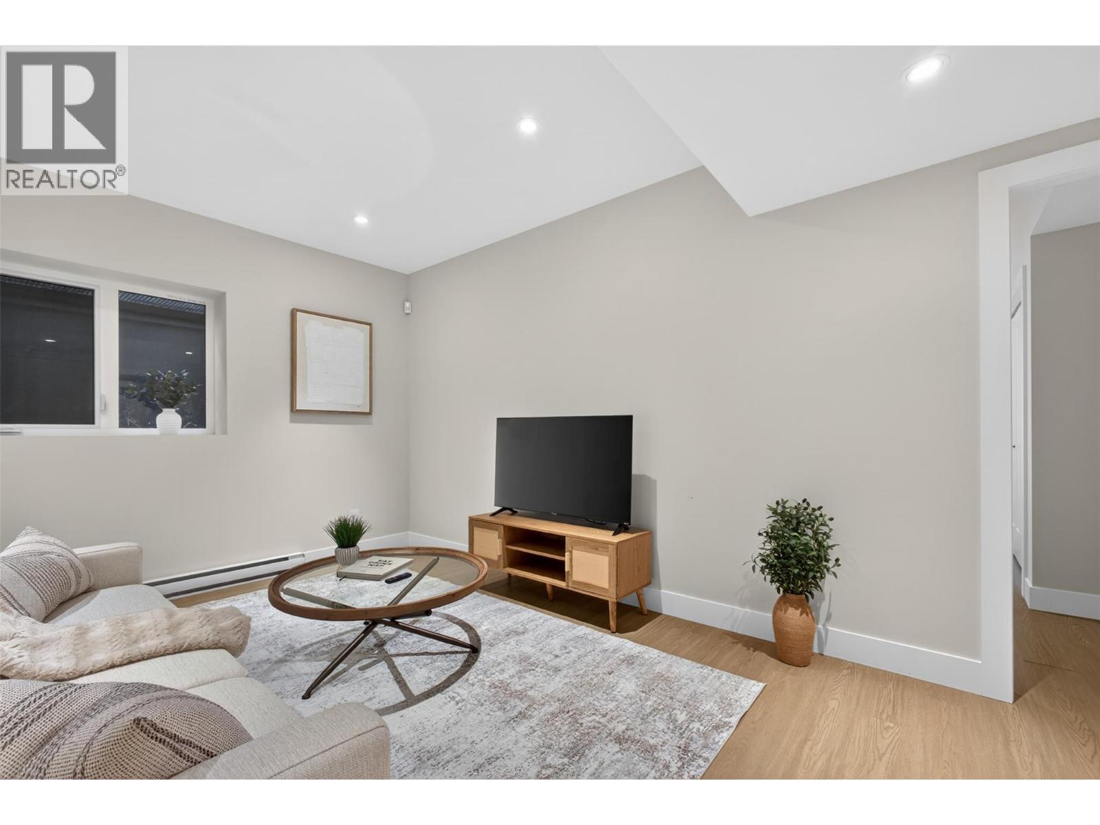  451 Vision Court, Kelowna