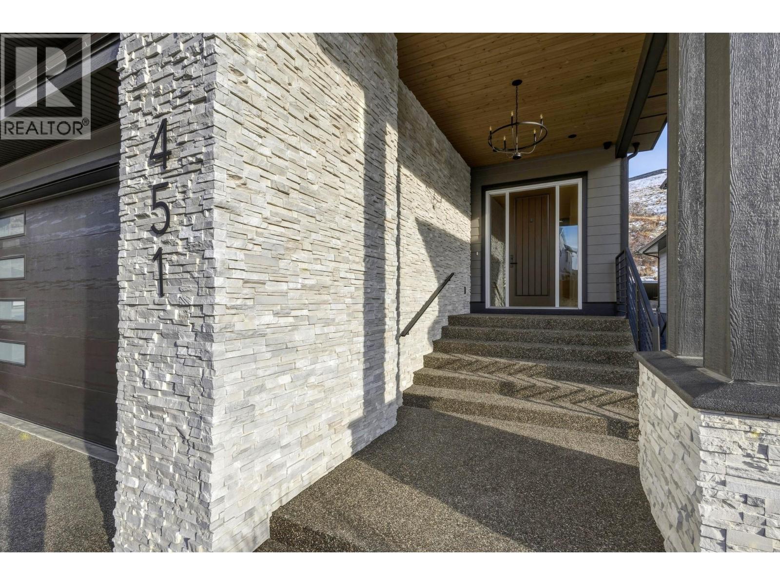  451 Vision Court, Kelowna