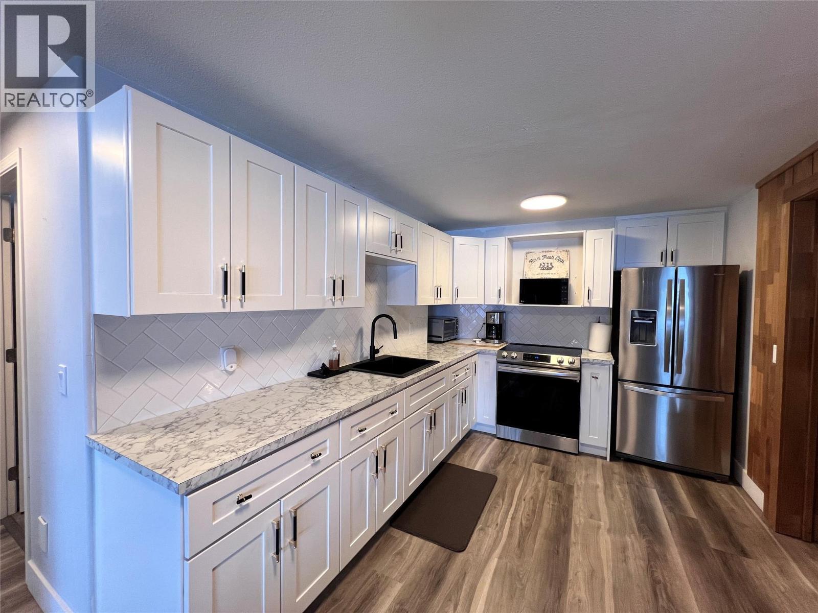 4480 Ponderosa Drive, Peachland