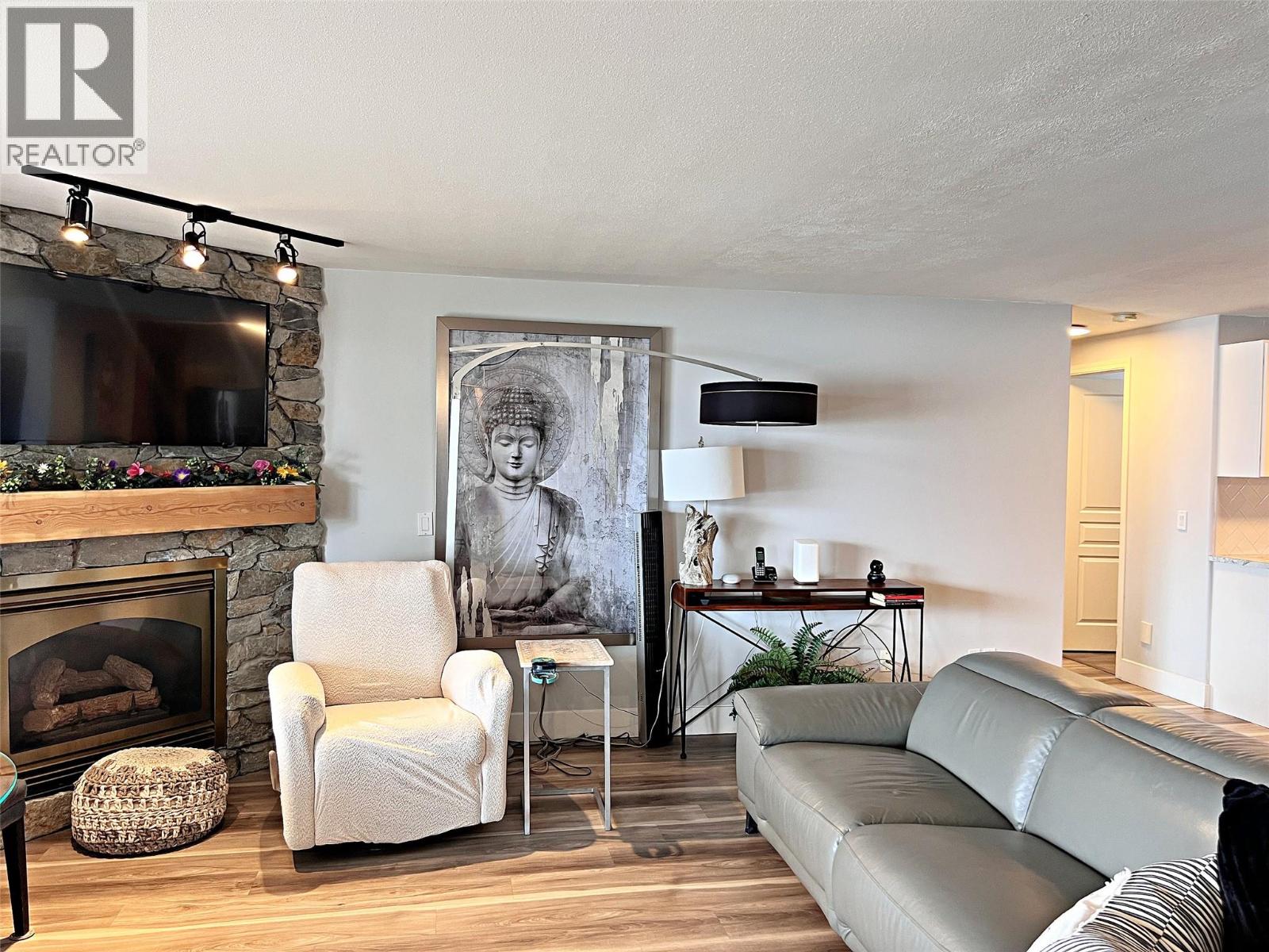 4480 Ponderosa Drive, Peachland