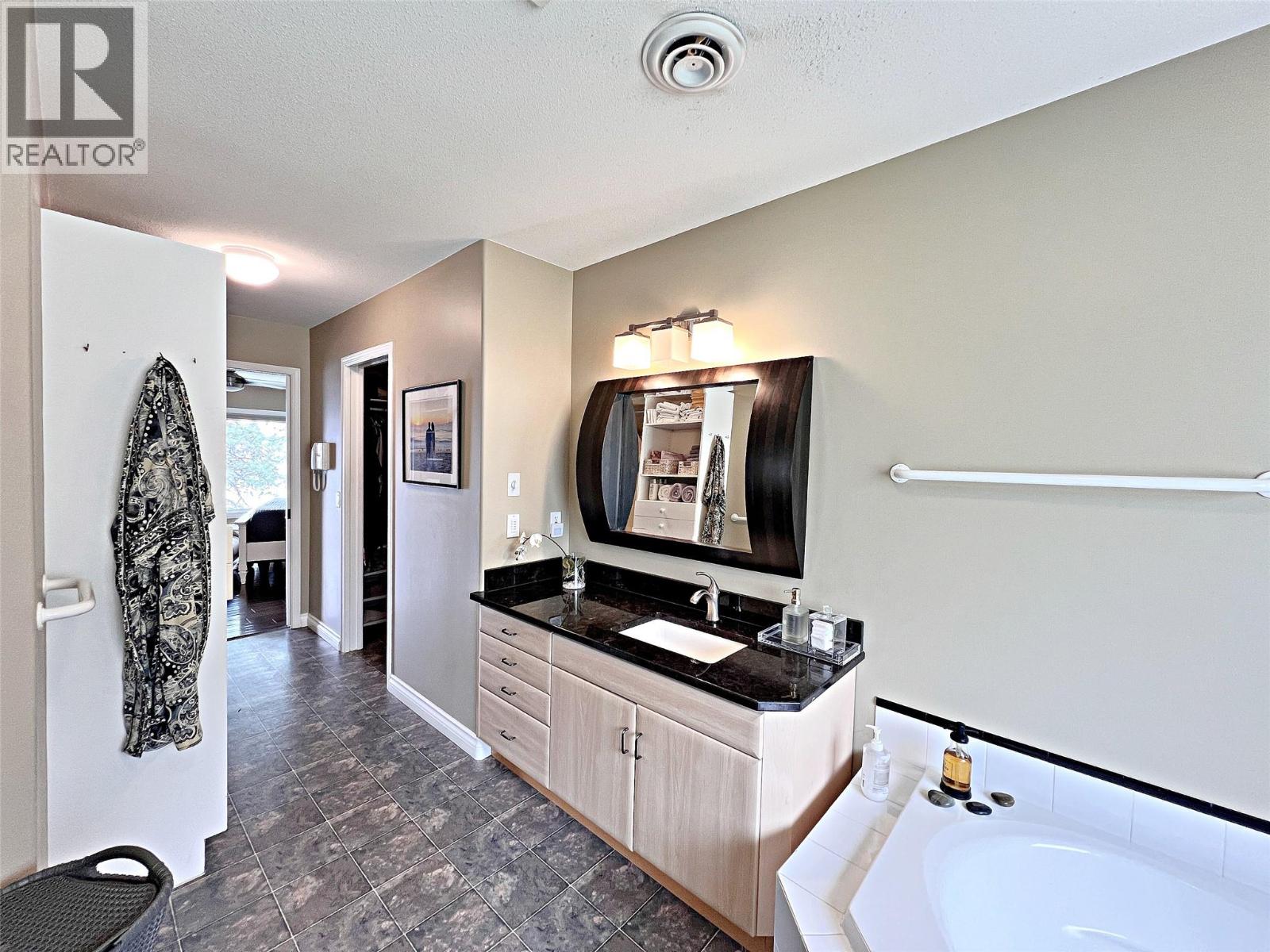 4480 Ponderosa Drive, Peachland