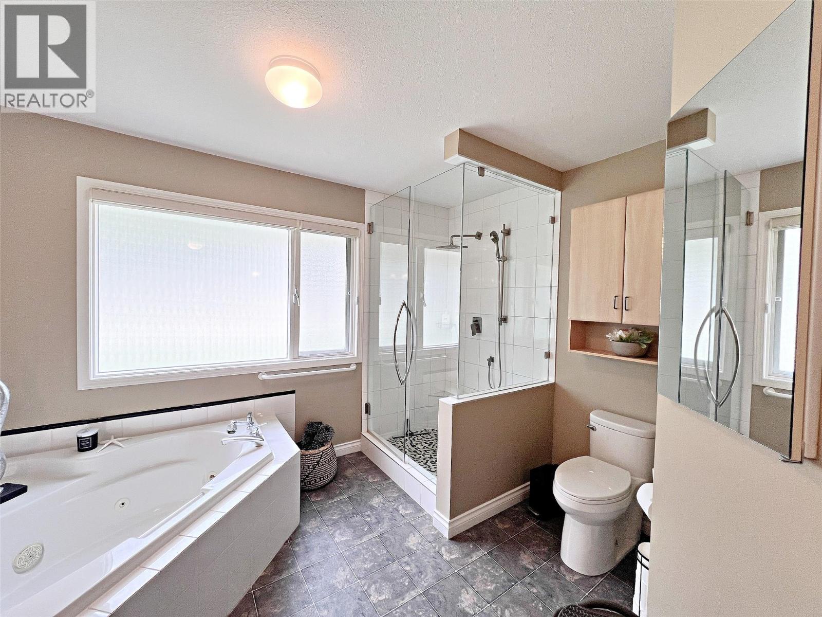 4480 Ponderosa Drive, Peachland