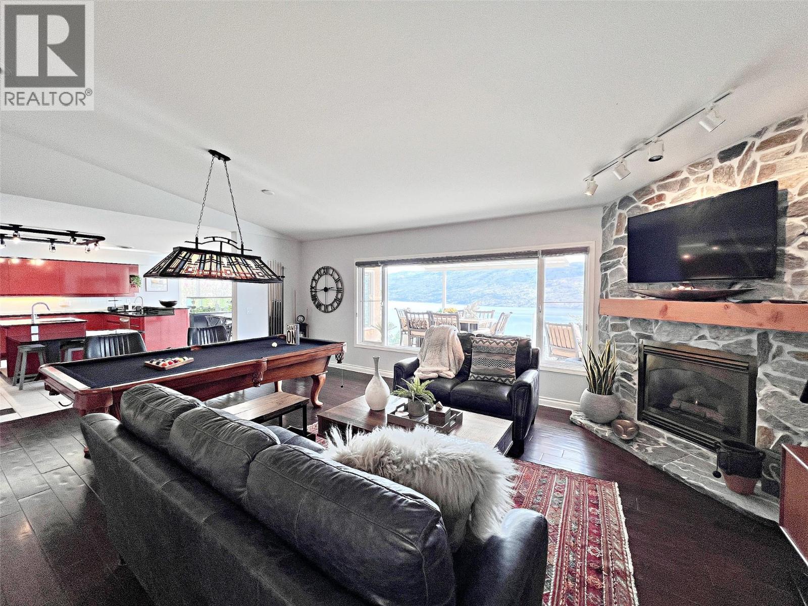 4480 Ponderosa Drive, Peachland