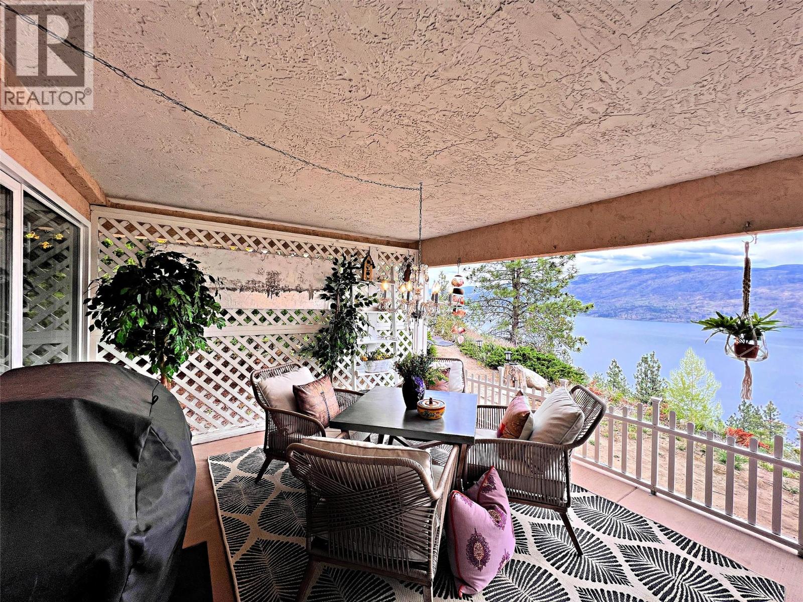 4480 Ponderosa Drive, Peachland