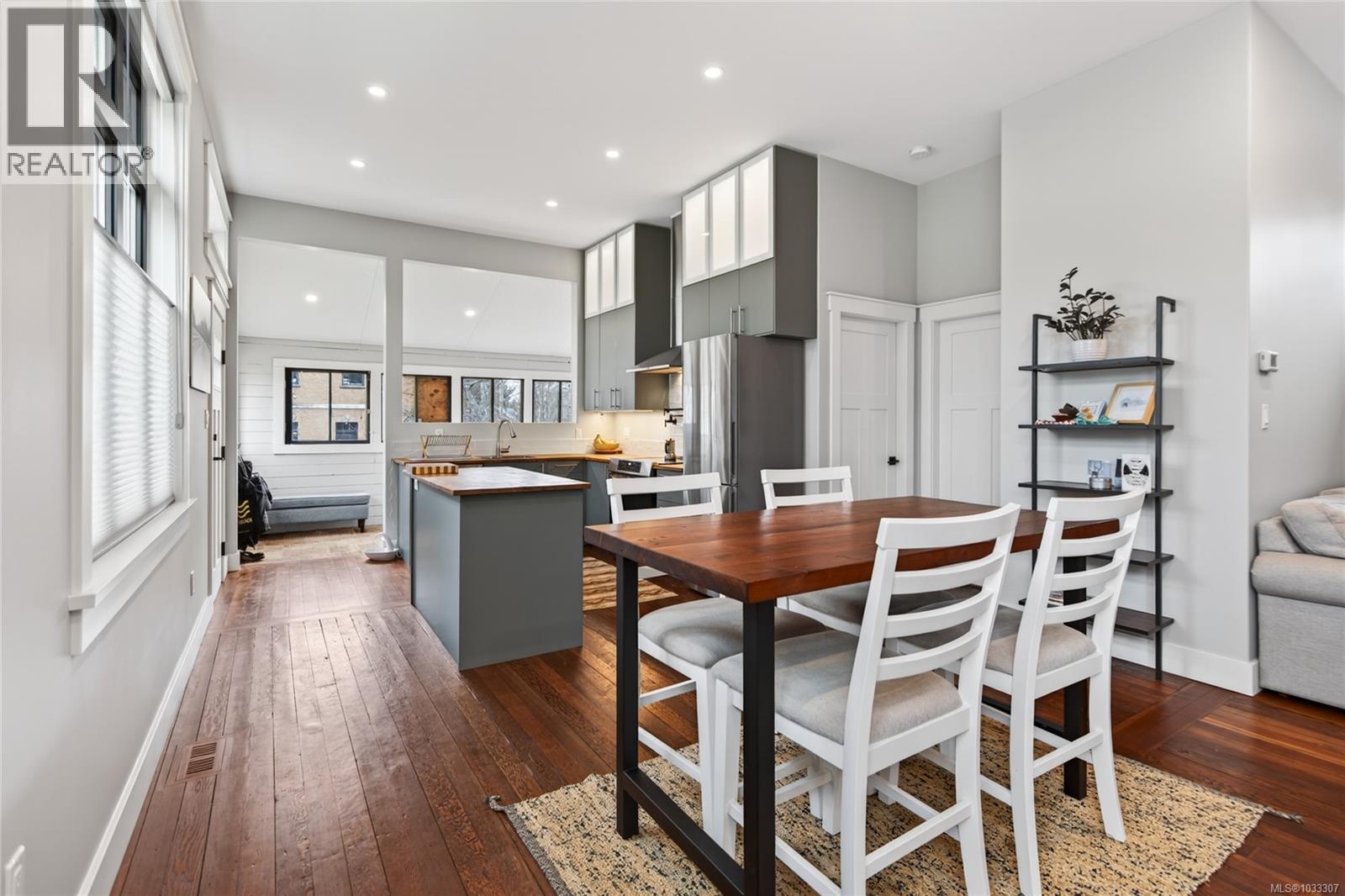 2738 Derwent Ave - 20