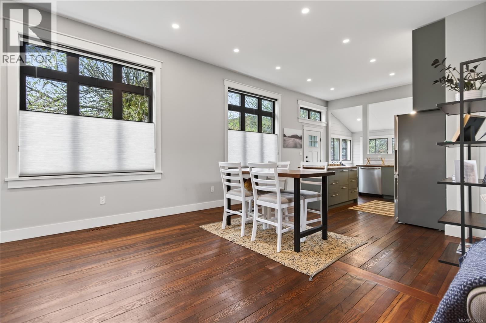 2738 Derwent Ave - 19