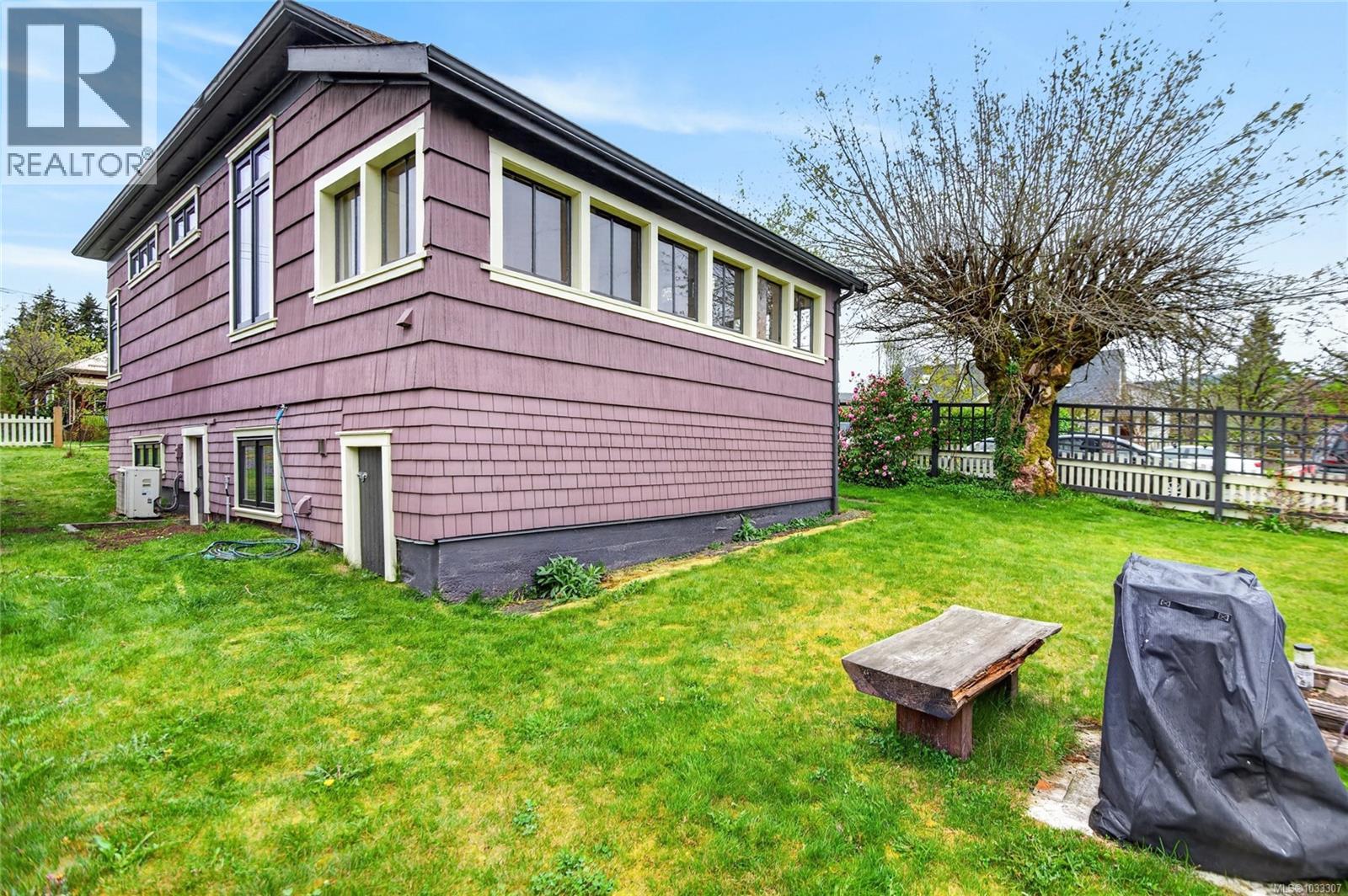 2738 Derwent Ave - 68