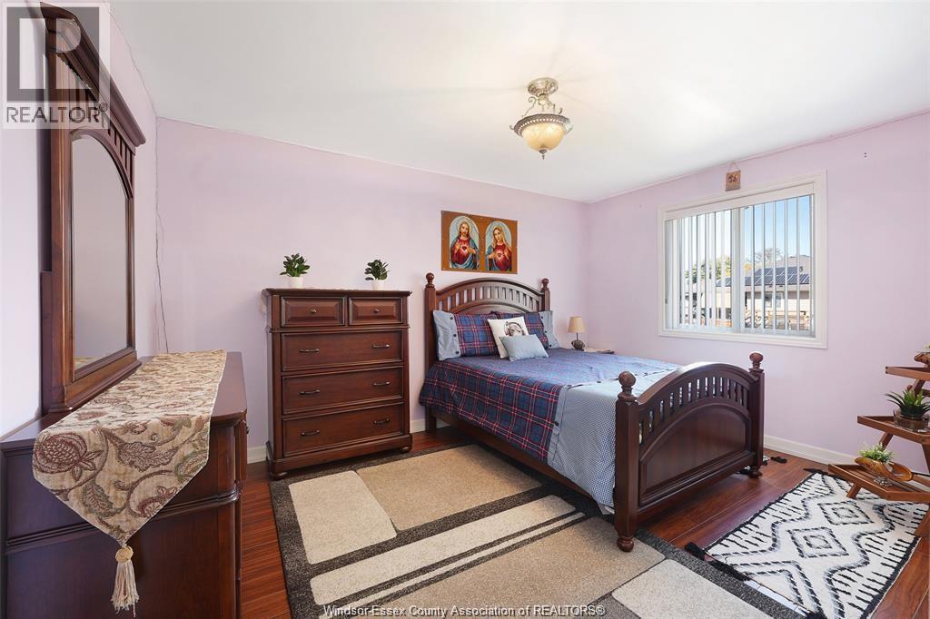 1454 CLOVER AVENUE — photo 12