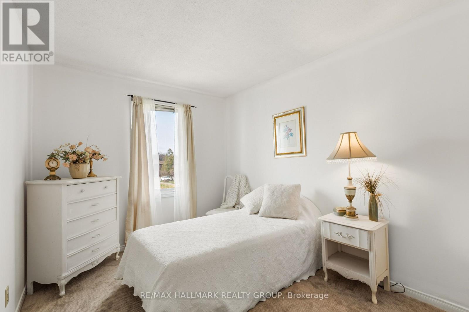 A - 176 SHERWAY DRIVE — photo 32