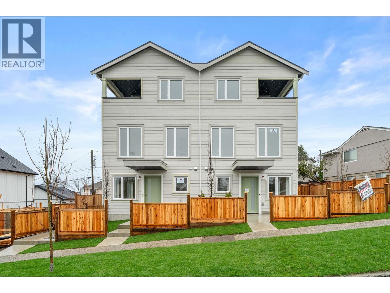 3 3581 HAIDA DRIVE