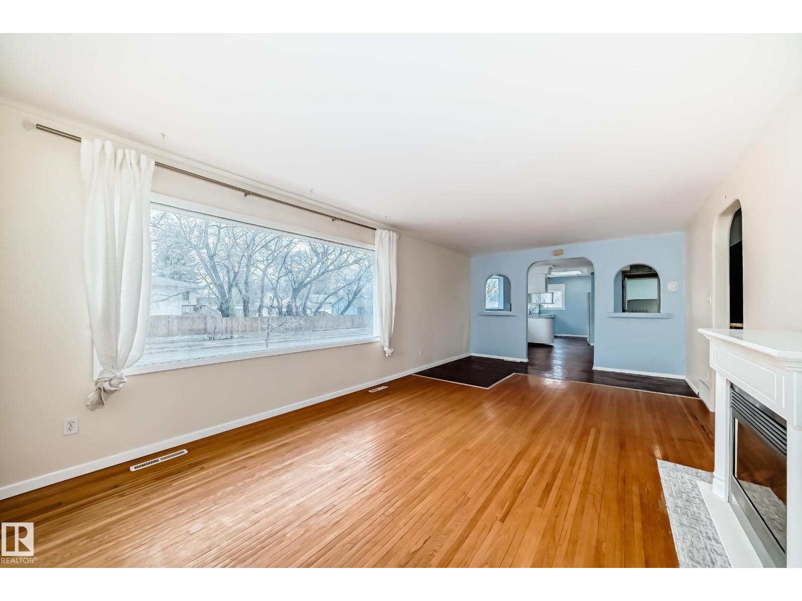 5204 112 AV NW - 5