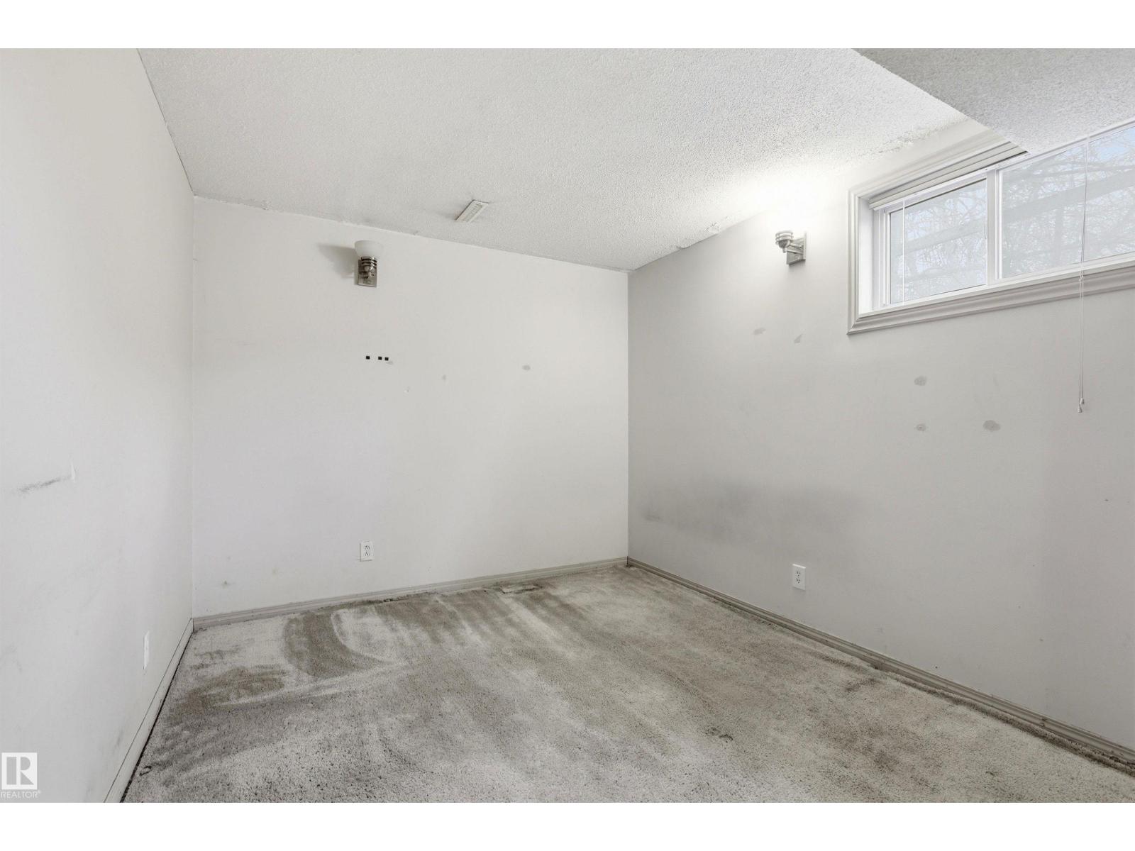 11211 77 AV NW - 21