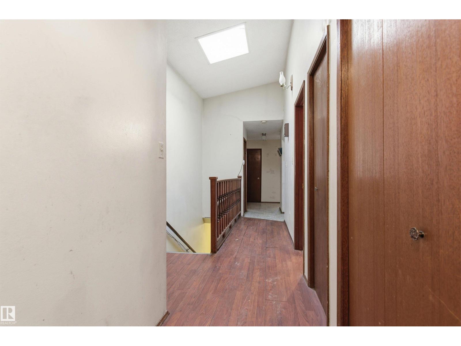 11211 77 AV NW - 3