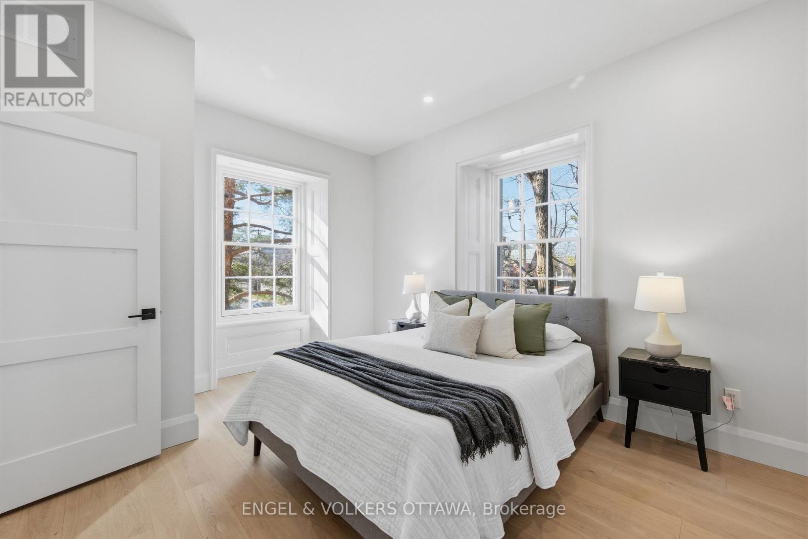 71 THOMAS STREET - 23