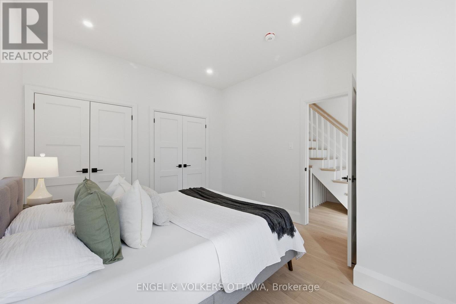 71 THOMAS STREET - 26