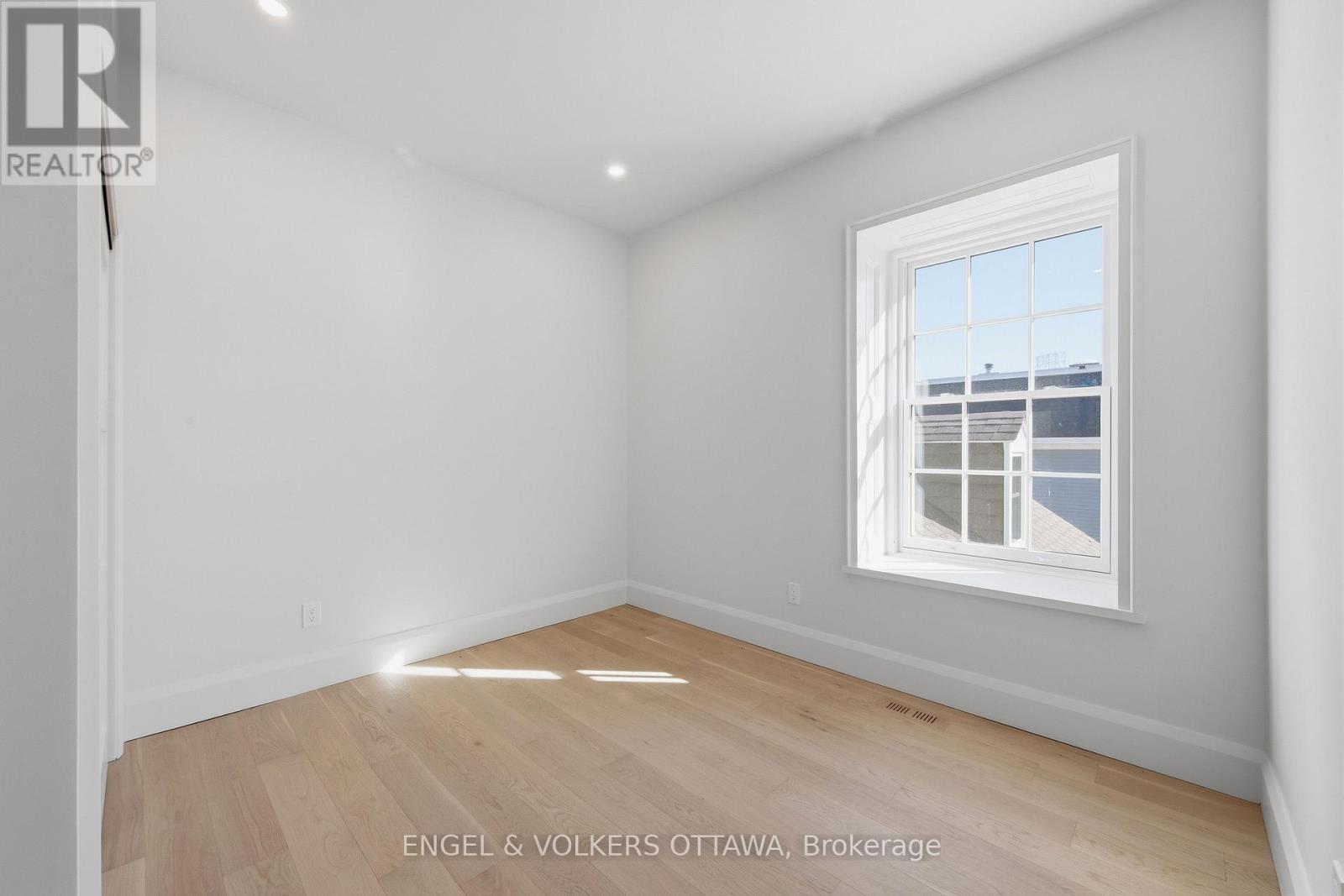 71 THOMAS STREET - 27