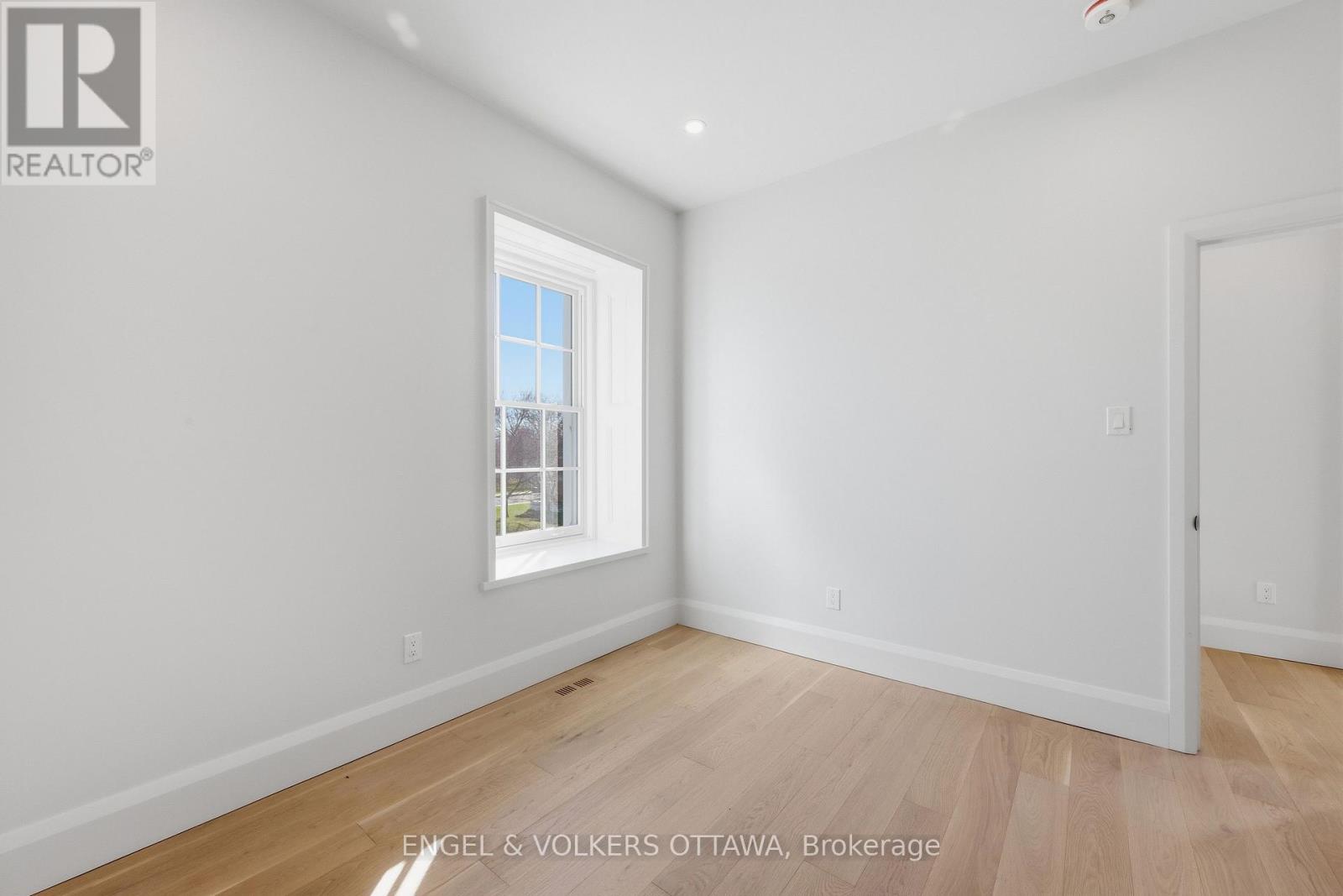 71 THOMAS STREET - 30