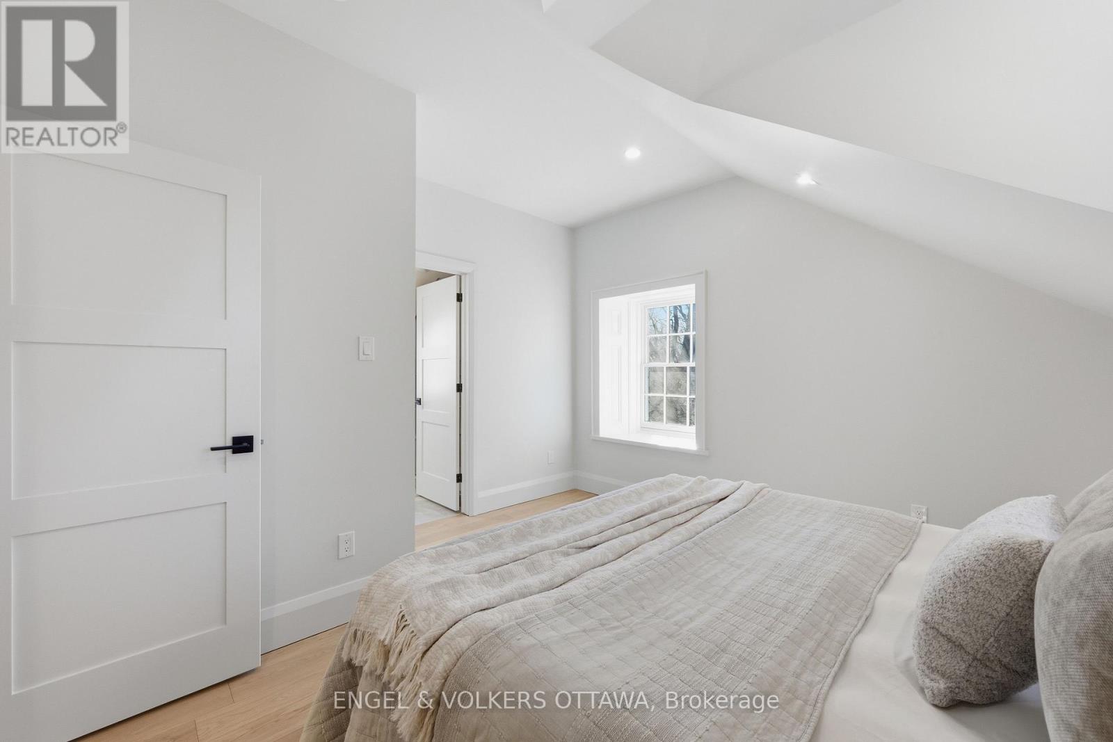 71 THOMAS STREET - 33