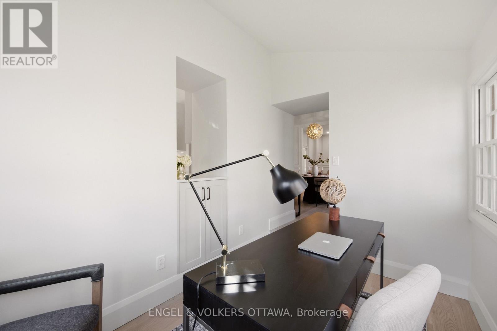 35 MACKAY STREET - 16