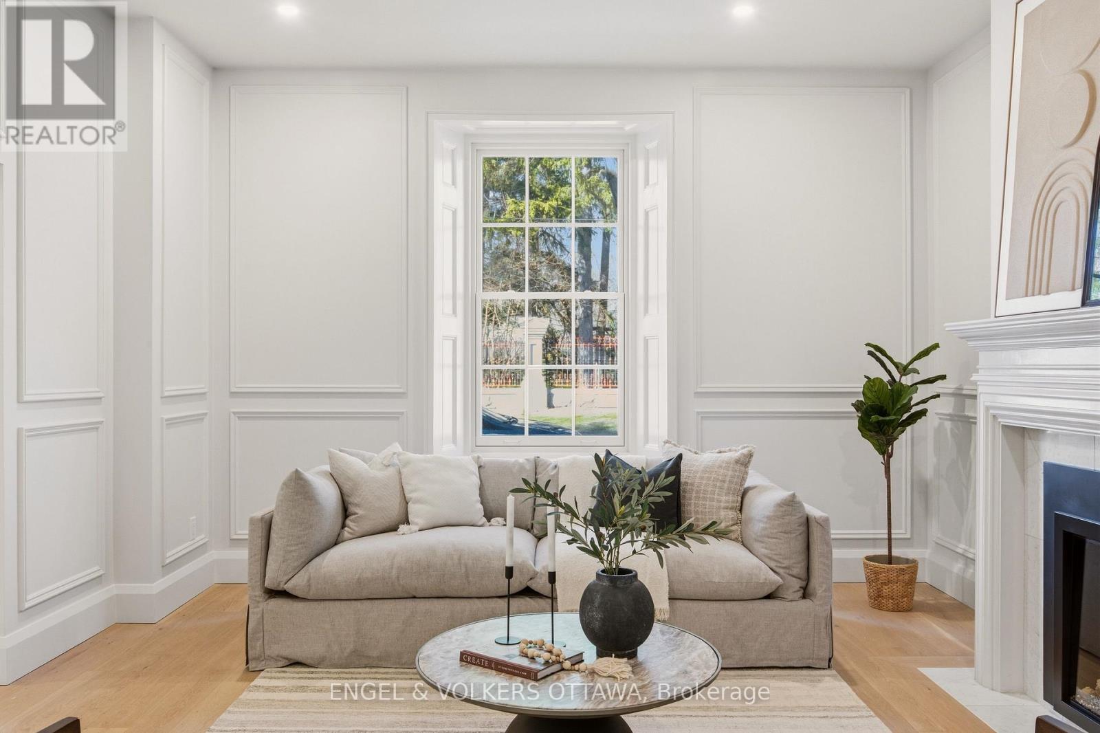 35 MACKAY STREET - 9
