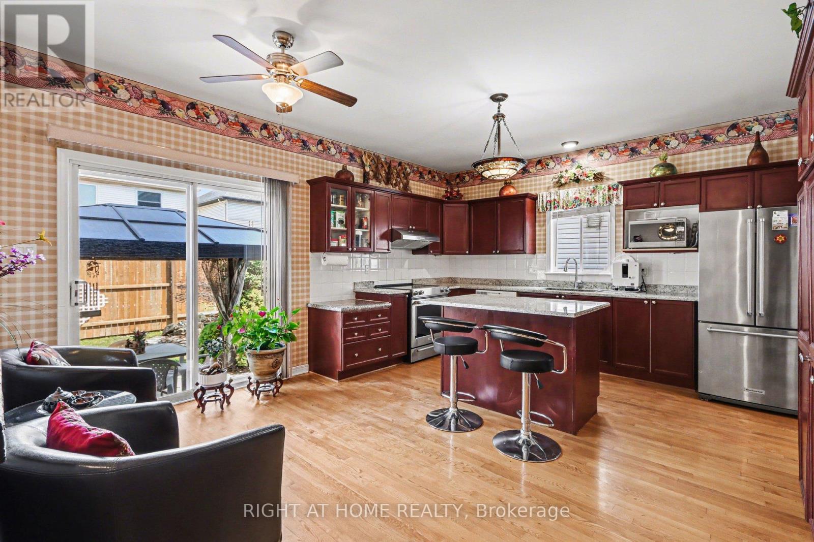 257 STONEWAY DRIVE - 21