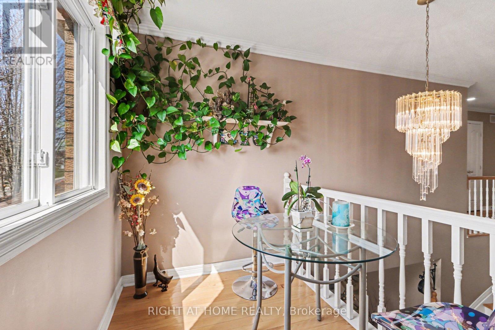 257 STONEWAY DRIVE - 25