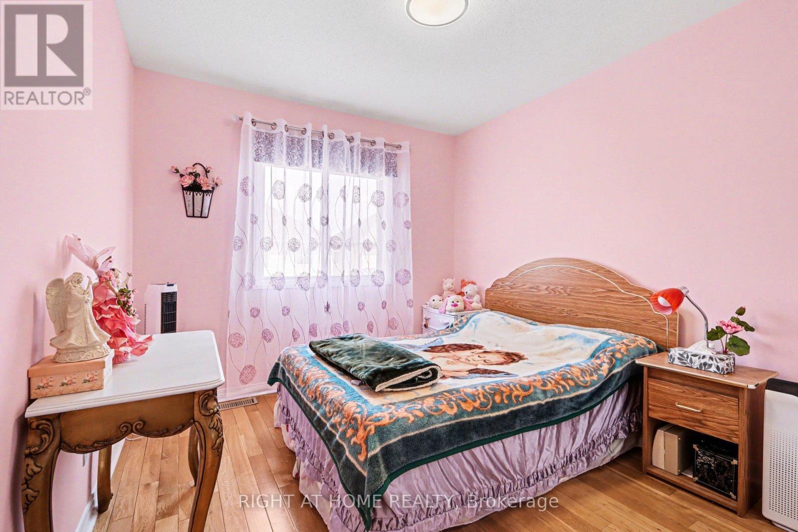 257 STONEWAY DRIVE - 35