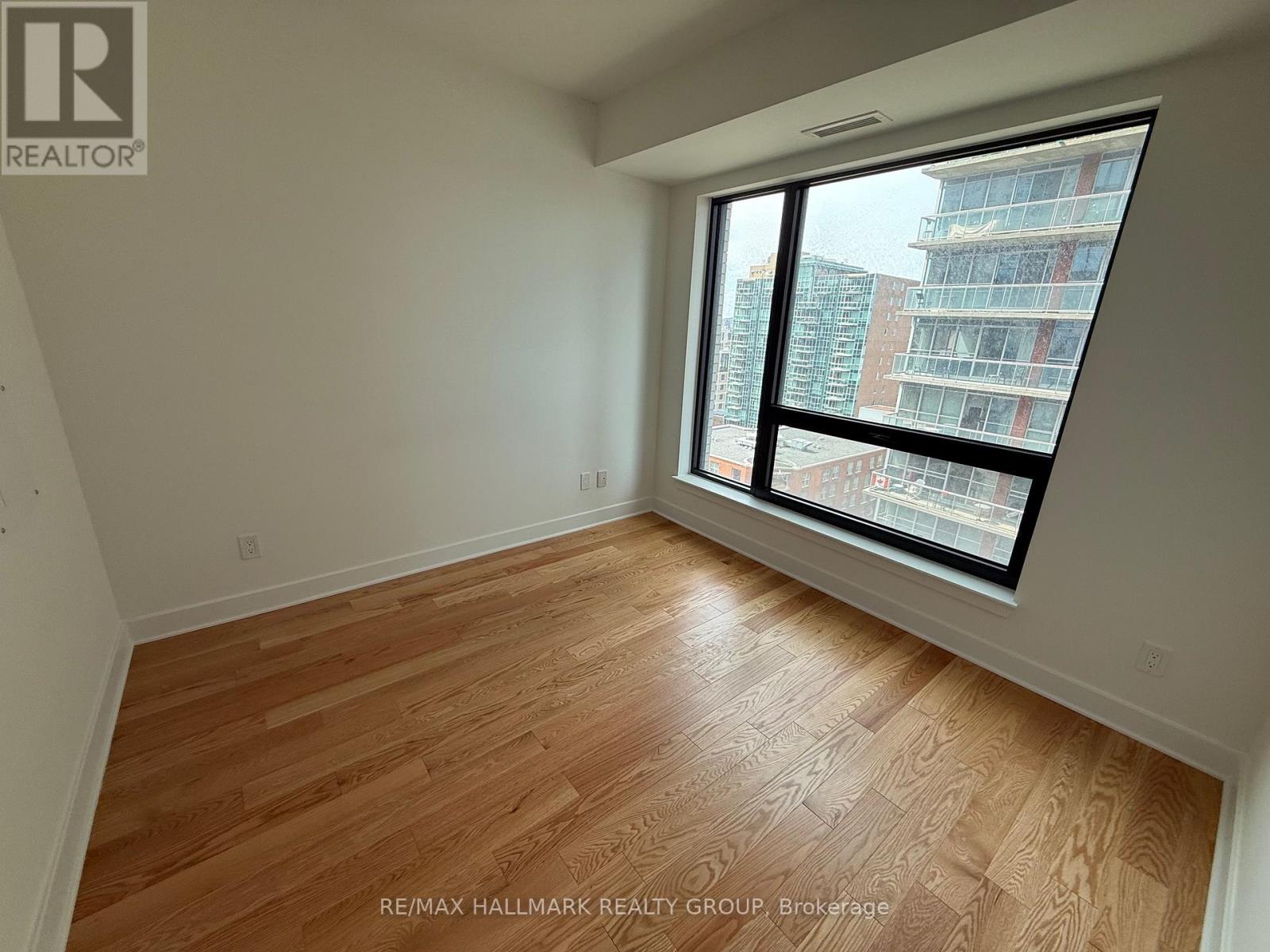 1004 - 180 GEORGE STREET — photo 8