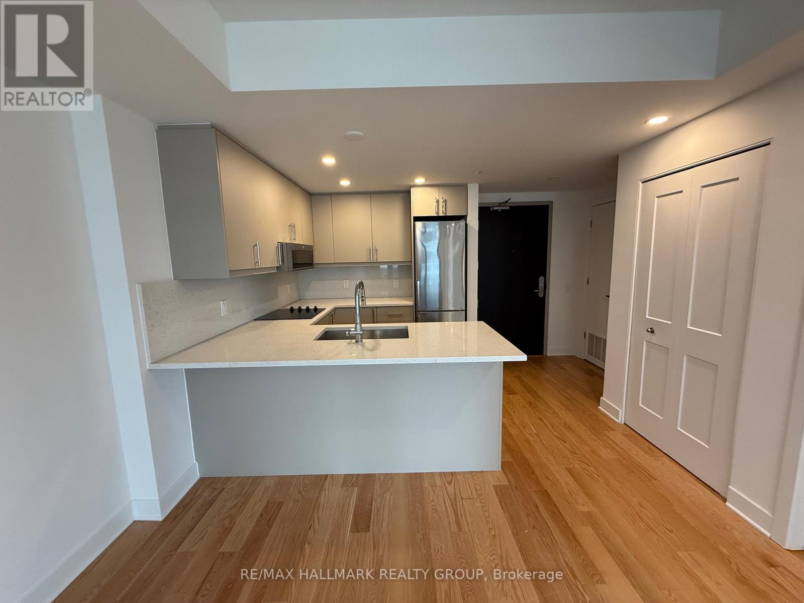 1004 - 180 GEORGE STREET — photo 9