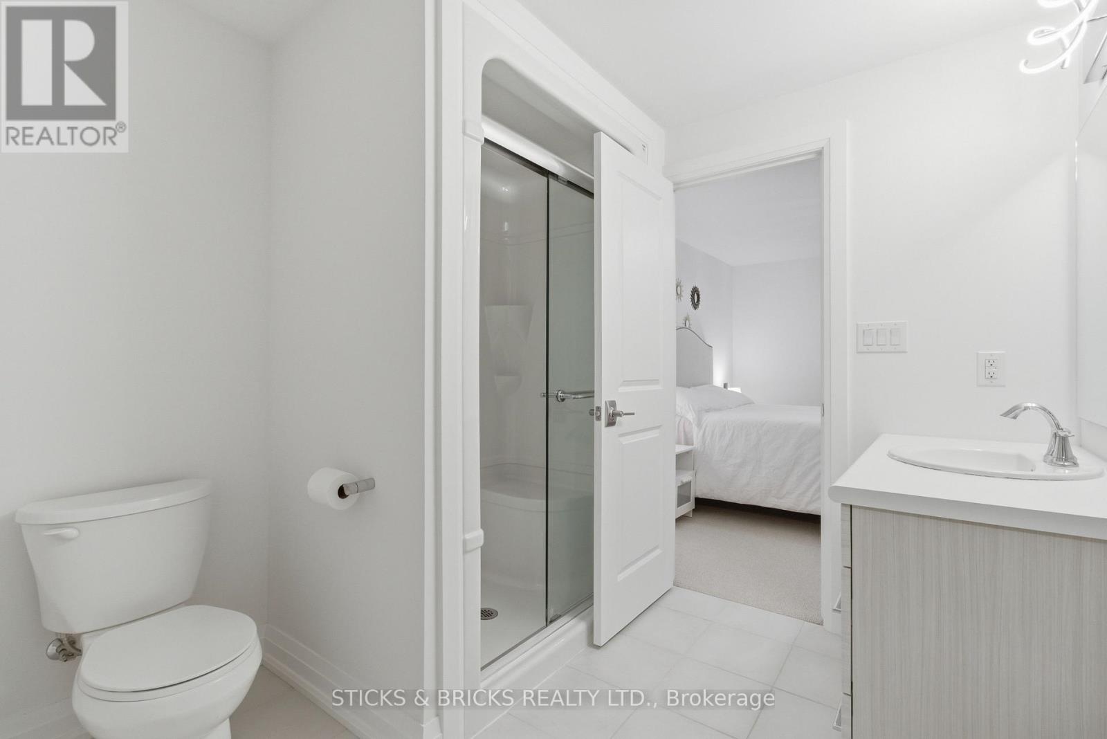3 piece bathroom