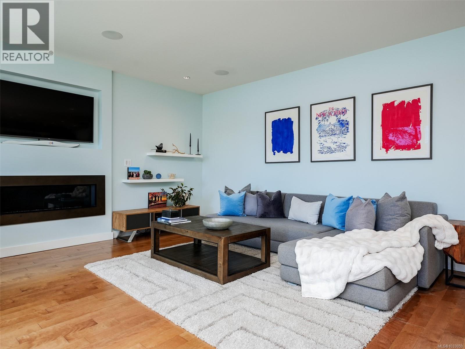  4885 Prospect Lake Road, Saanich