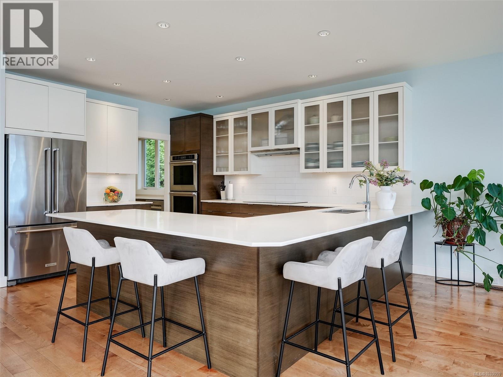  4885 Prospect Lake Road, Saanich