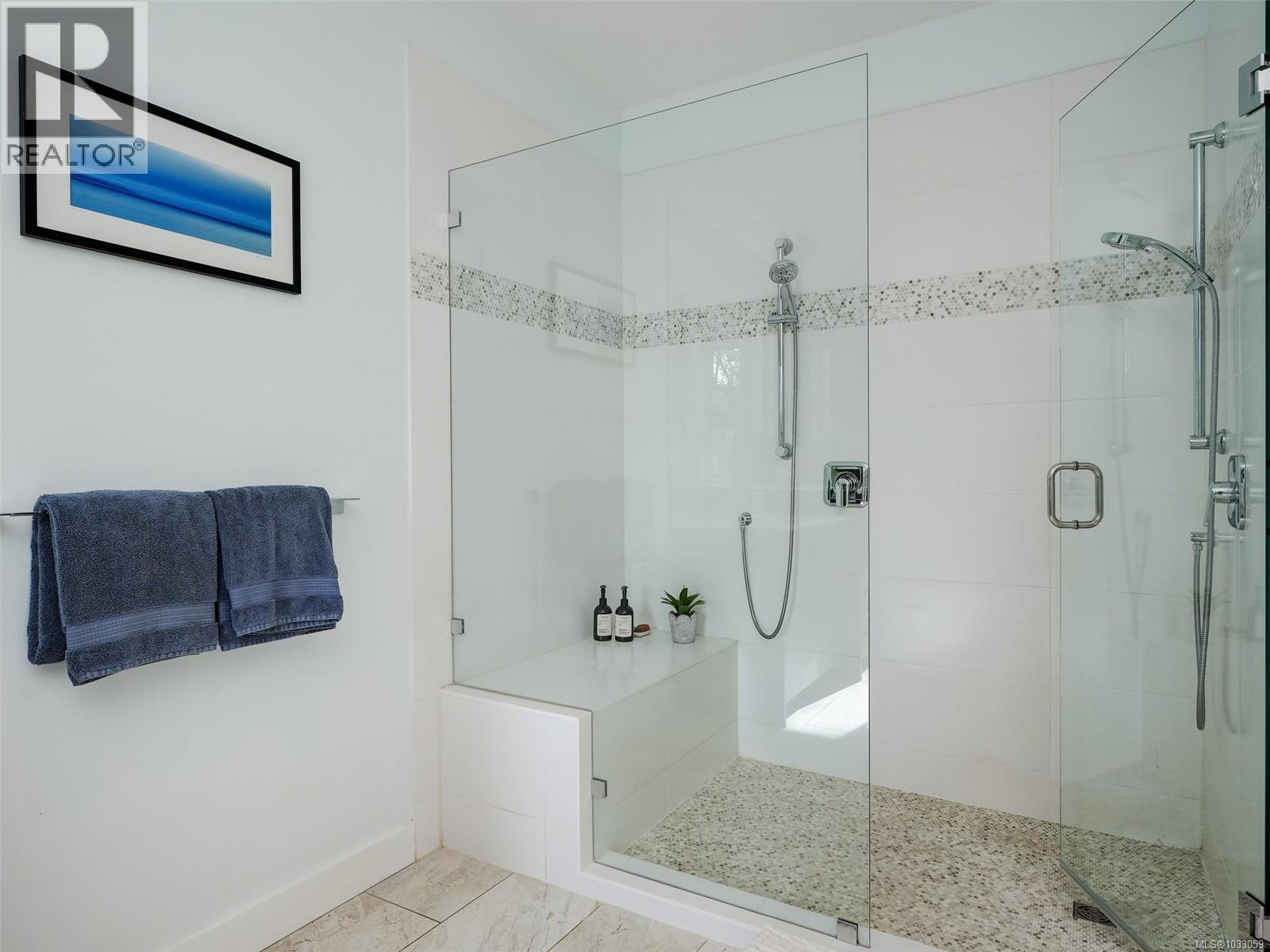  4885 Prospect Lake Road, Saanich