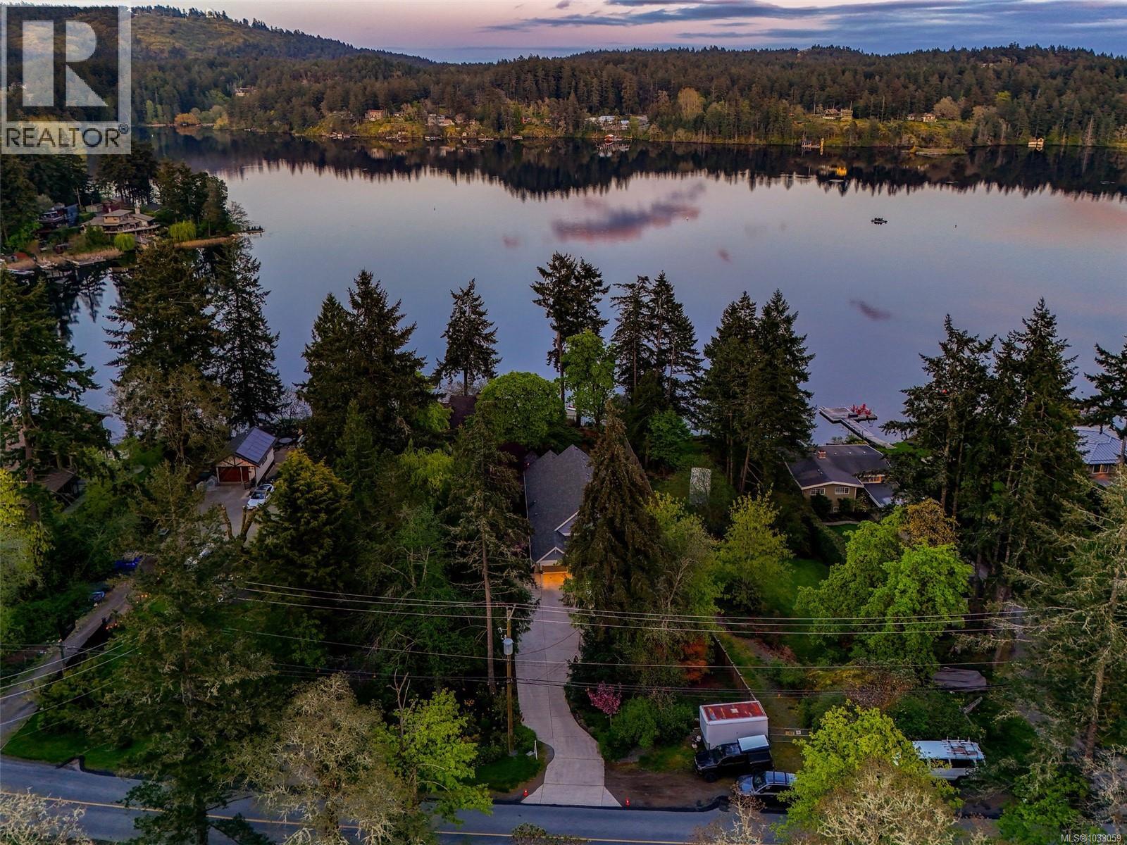  4885 Prospect Lake Road, Saanich