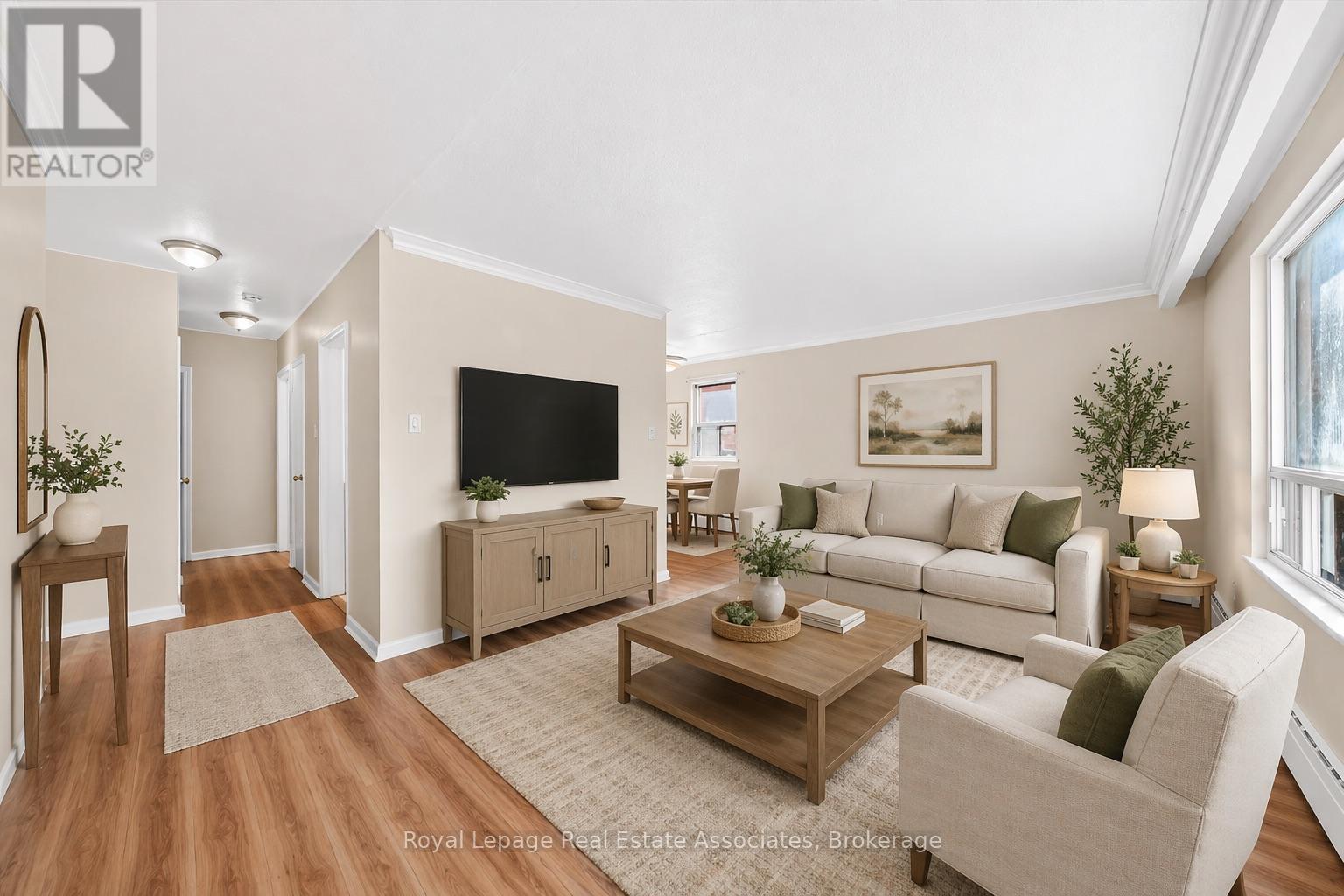 4 - 10 WASDALE CRESCENT