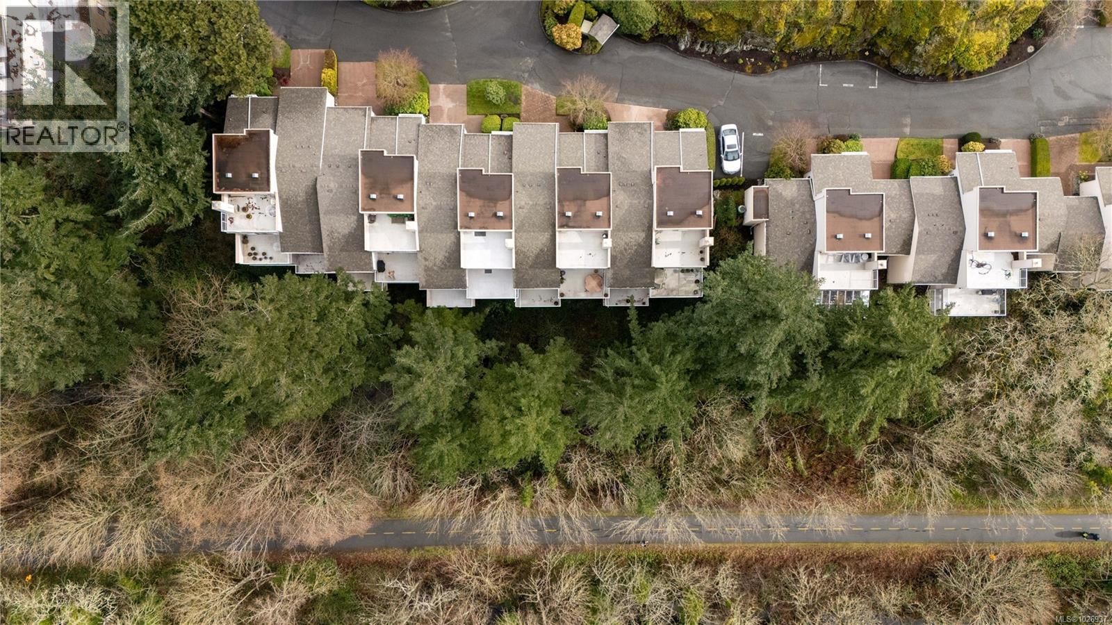 3 1030 Hulford Street, Saanich