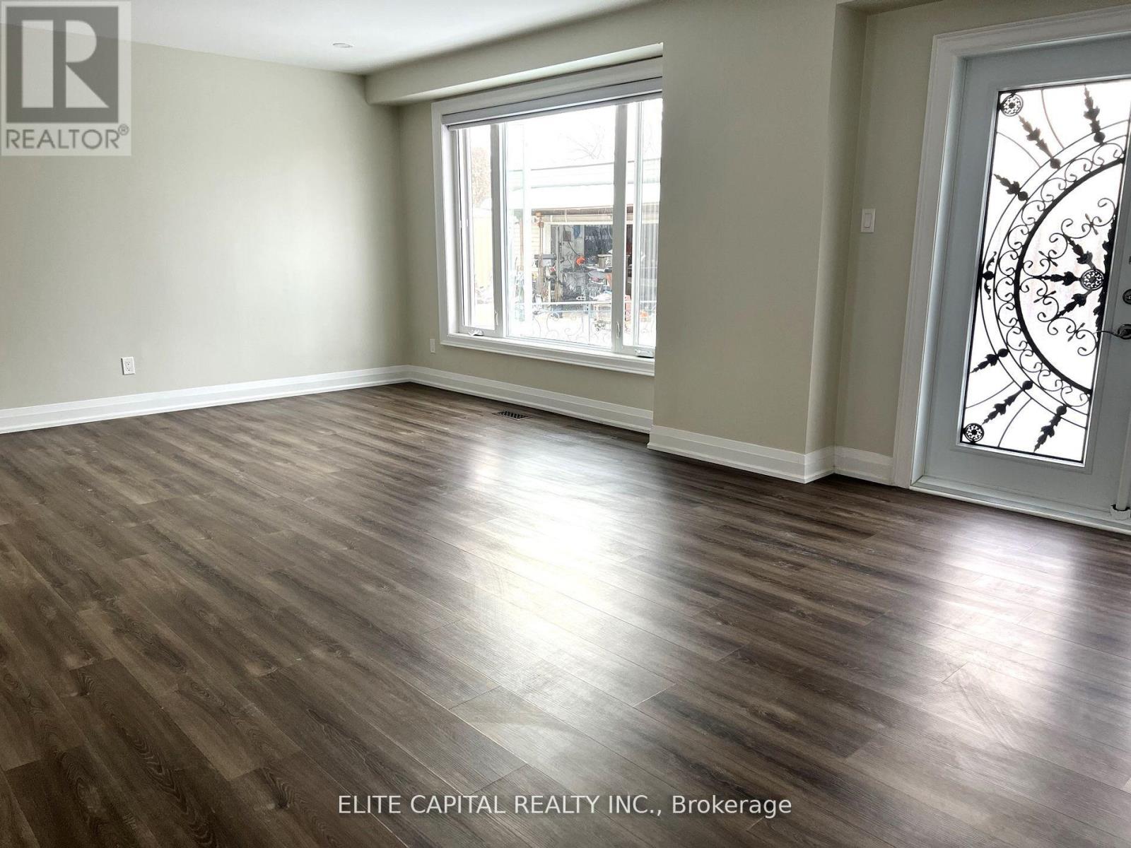 67 HUTCHERSON SQUARE - 4