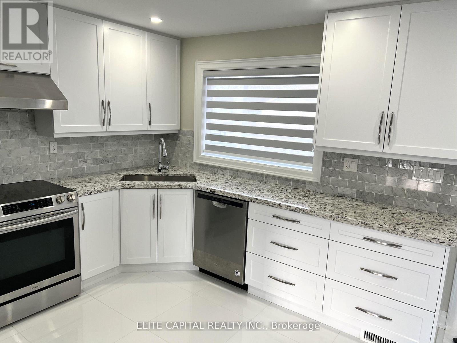 67 HUTCHERSON SQUARE - 6