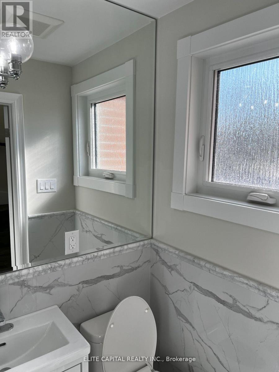 69 HUTCHERSON SQUARE - 15