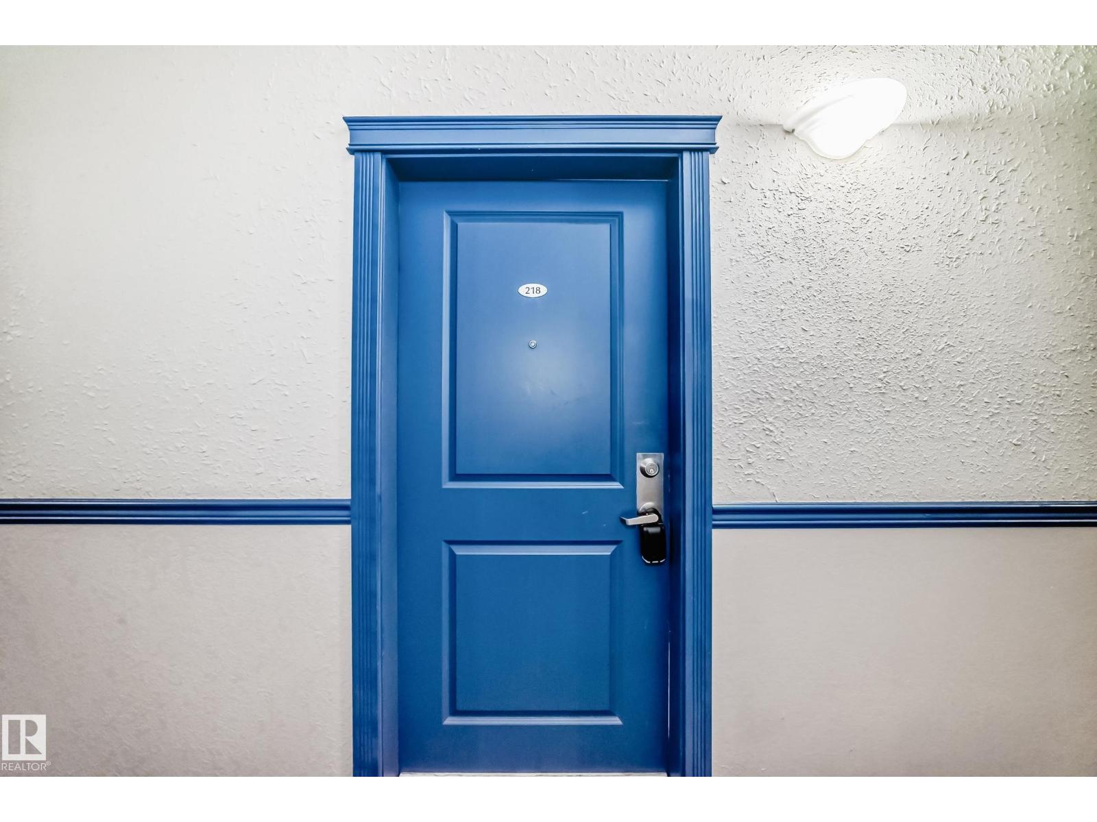 #218 10535 122 ST NW - 21