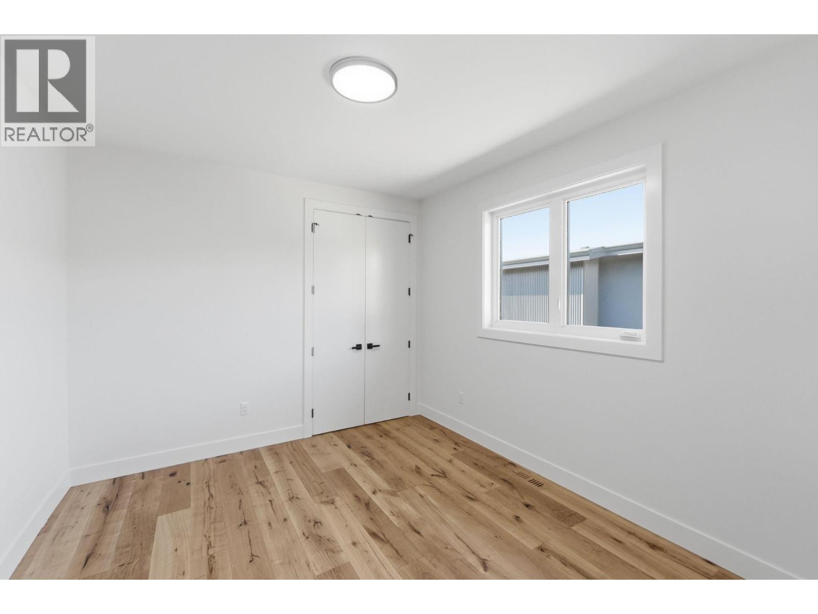 1087 Carnoustie Drive, Kelowna