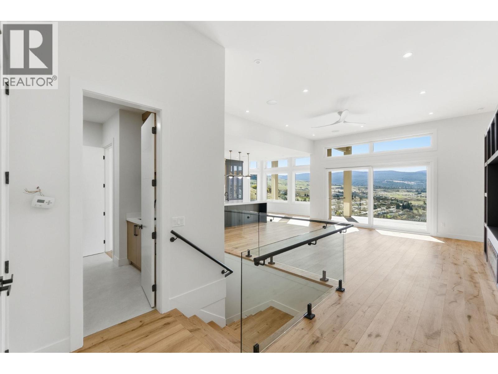 1087 Carnoustie Drive, Kelowna