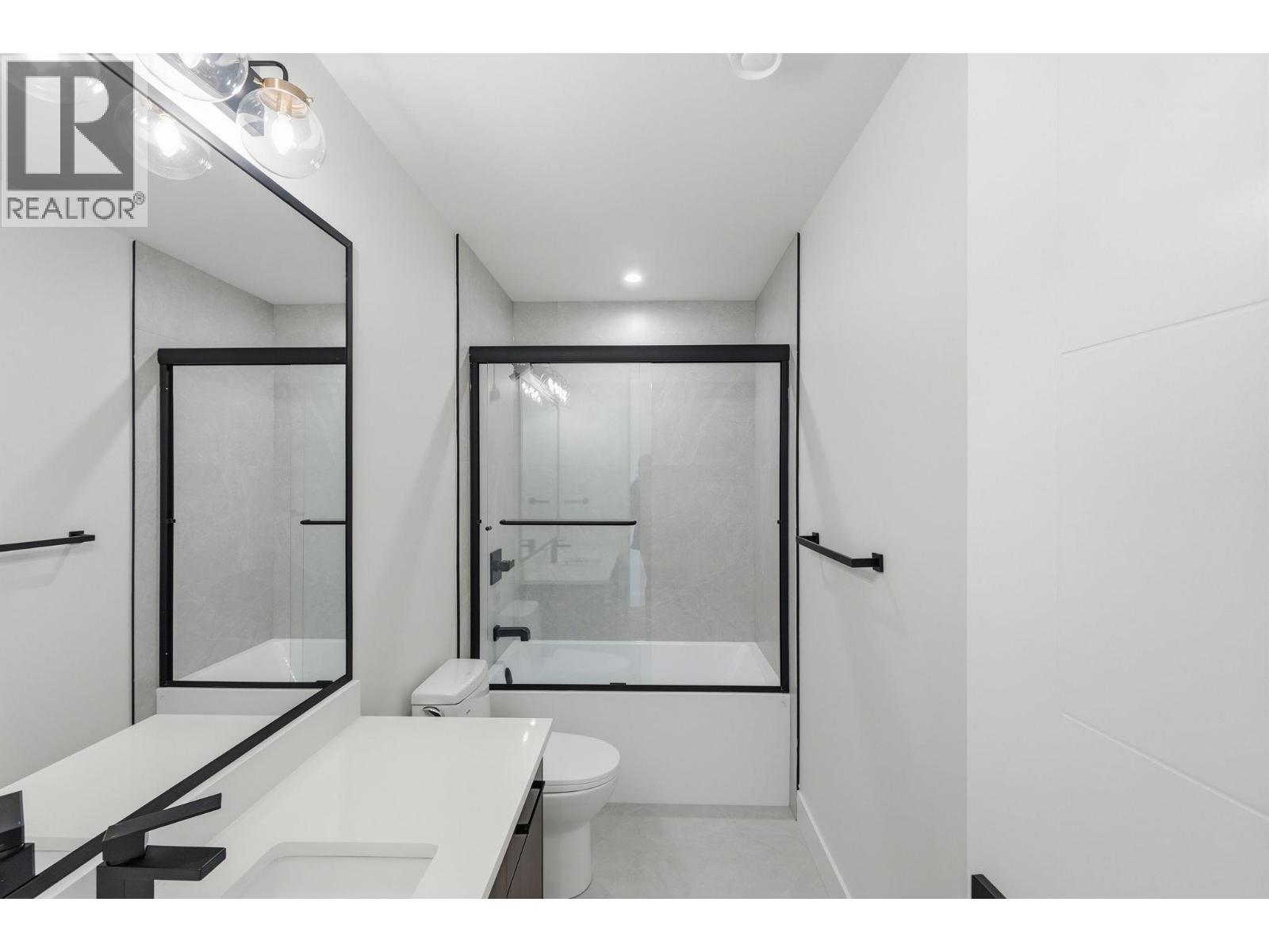 1087 Carnoustie Drive, Kelowna