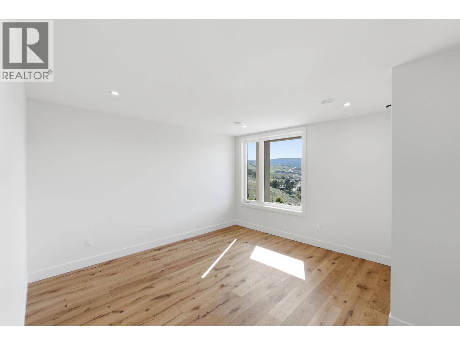 1087 Carnoustie Drive, Kelowna